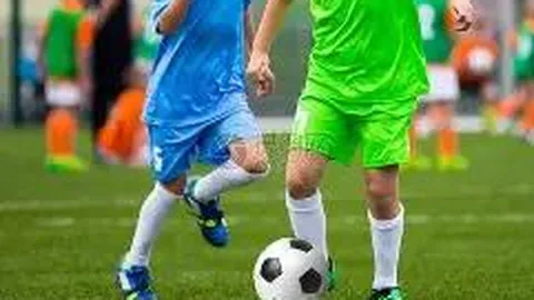 谷爱凌入籍后再添一金，滑雪奇才跨项夺冠引关注